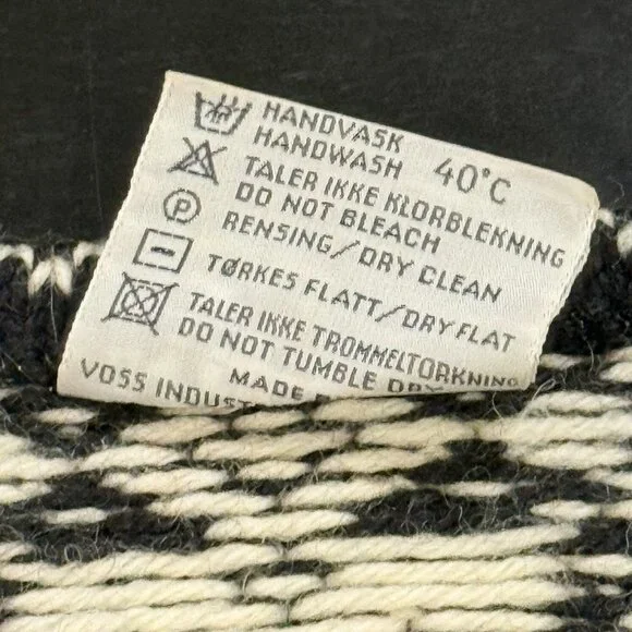 VTG VOSS Norwegian 100% Wool Ski Fair Isle Nordic Black Sweater Womens Medium - Picture 7 of 9